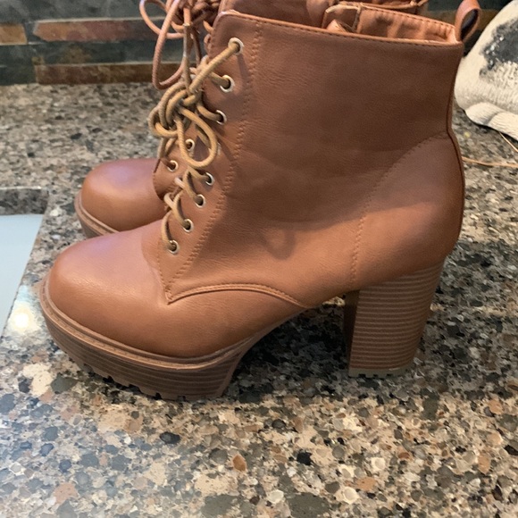 Boots - Picture 2 of 6